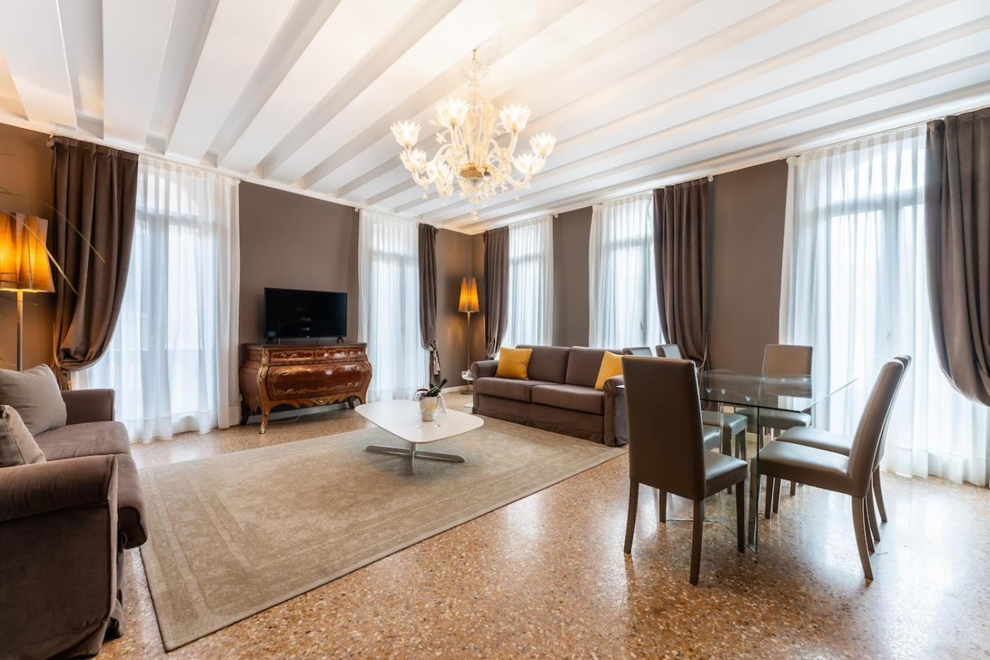 San Teodoro Palace - Luxury Apartament *